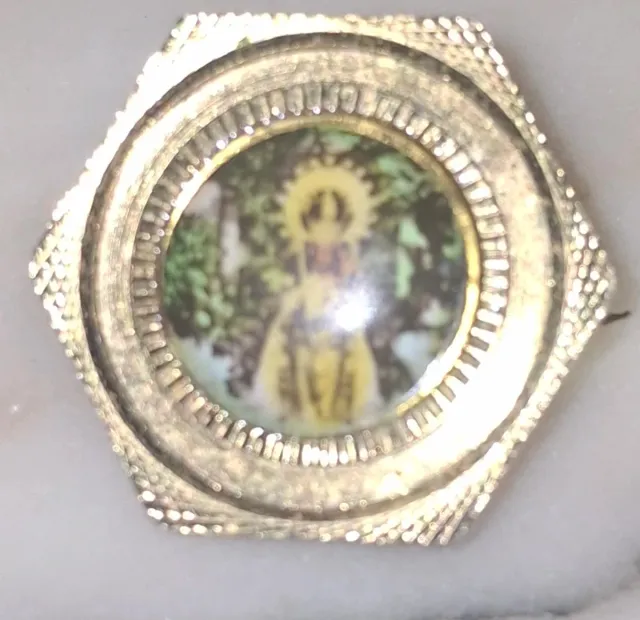 Antico Pin della Vergine di Guadalupe