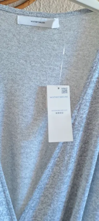 Bata gris sin estrenar talla única