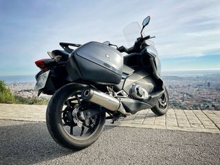 Honda Integra 700 (carnet A)