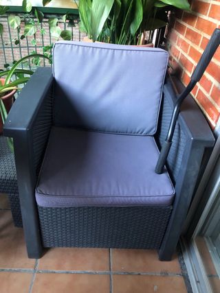 Nuovo, un divano da giardino