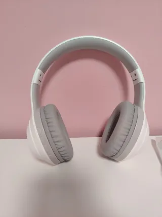 Auriculares Bluetooth Lenovo Grises y Blancos