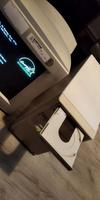 Ordenador PC AMD 233 + Monitor SAMSUNG SyncMaster