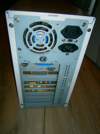 Ordenador PC AMD 233 + Monitor SAMSUNG SyncMaster