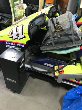 Máquina Recreativa Daytona USA 2 DX