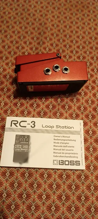 Boss RC-3 Loop Station y cable de alimentación