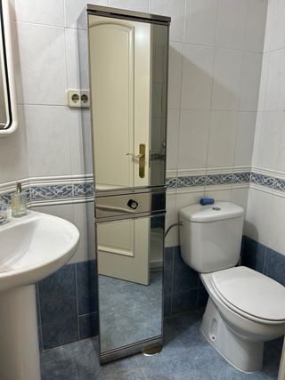 Armario de baño acero inoxidable .