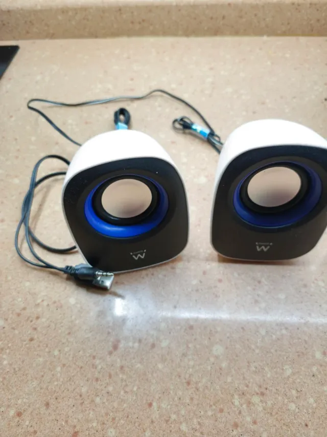 Altavoces PC USB y Jack 3.5mm