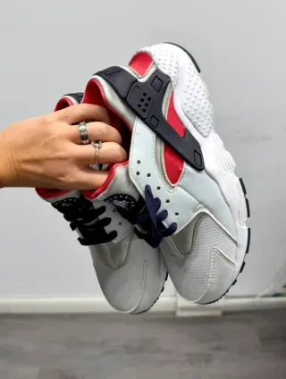 Nike Huarache Donna Taglia 38.5