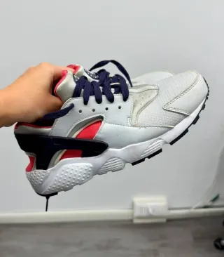 Nike Huarache Donna Taglia 38.5
