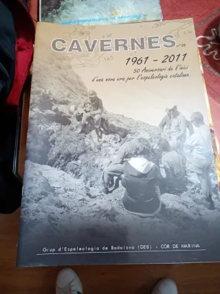 CAVERNES 1961-2011 Grup de Espeleologia Badalona