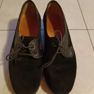 Scarpe scamosciate nere