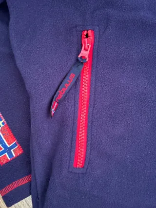 Felpa Nebulus blu e rossa con cappuccio