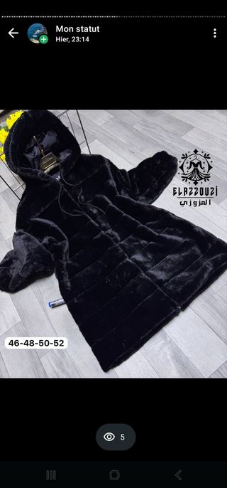 Conjunto deportivo azul