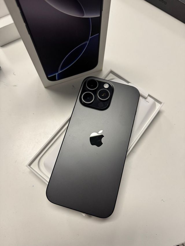 iPhone 16 Pro Max 100% BATERÍA