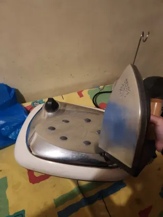 Plancha de vapor Severin