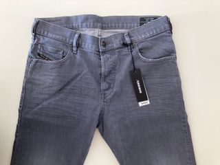Diesel Yennox. Pantalón vaquero gris. W31 L32