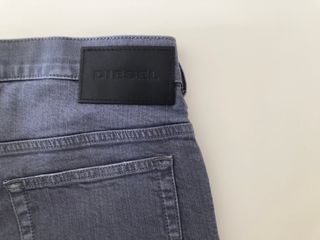 Diesel Yennox. Pantalón vaquero gris. W31 L32