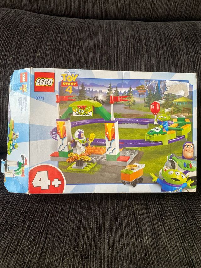 LEGO Toy Story 4 Tren de la Feria 10771