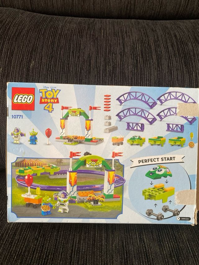 LEGO Toy Story 4 Tren de la Feria 10771