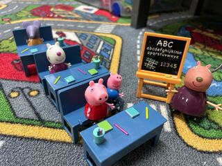 Lote Juguetes Peppa Pig Casa y Figuras