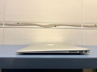 MacBook Air 13” (2017)