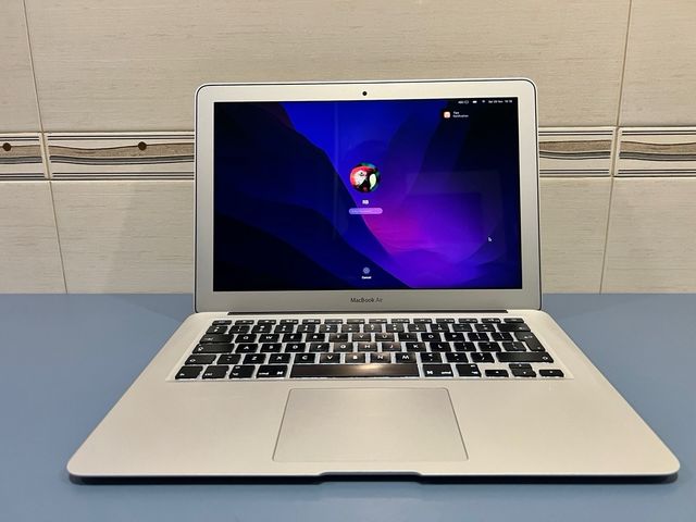 MacBook Air 13” (2017)