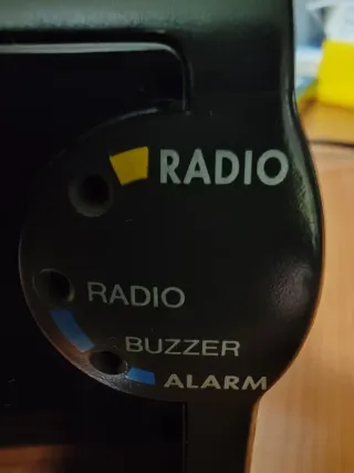 Radio Despertador AIWA FR-A560 FM-AM