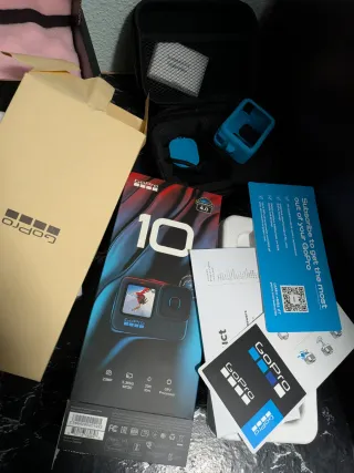 ​¡GoPro HERO10 Black Como Nueva! Kit Completo