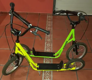 Patinete HOMCOM con ruedas grandes