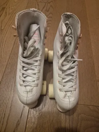 Pattini a rotelle bianchi taglia 38