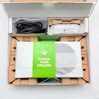 Console Microsoft Xbox Series S 512GB Completa