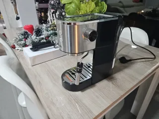 Cafetera Krups plateada