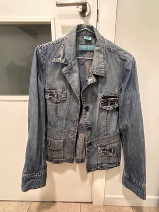 Chaqueta tejana entallada