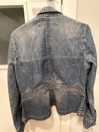 Chaqueta tejana entallada