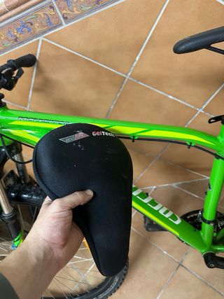 Bicicleta da mountain bike Specialized Rockhopper MTB verde