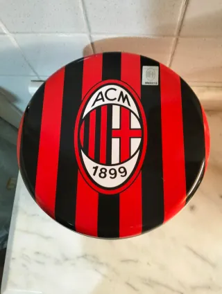 Scatola Latta AC Milan.