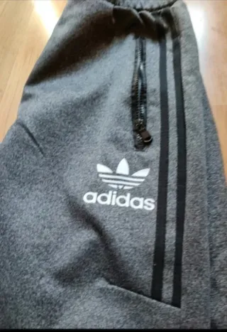 Pantalón chándal Adidas térmico gris M