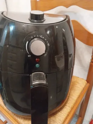 Freidora de aire negra