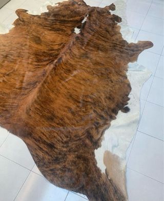 Alfombra Piel de Vaca Marrón y Blanca nunca usada