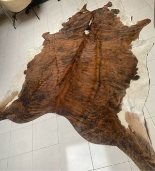 Alfombra Piel de Vaca Marrón y Blanca nunca usada