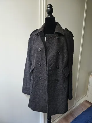 Abrigo de lana gris