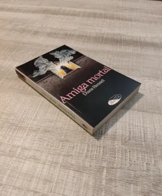 Lote 2 libros: El poder del dinero y Amiga mortal.