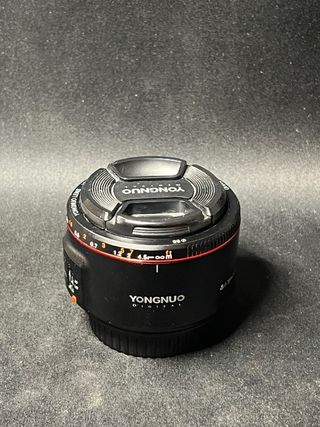 Cámara Canon EOS 1300D Negra