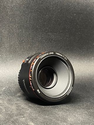 Cámara Canon EOS 1300D Negra