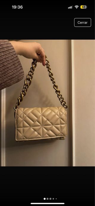 Bolso Zara acolchado cadena