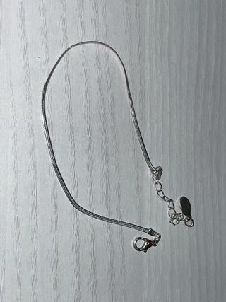 Pulsera fina de plata