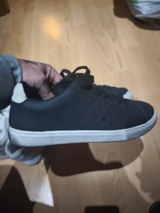 Zapatillas Nike Talla 42 Negras y Blancas