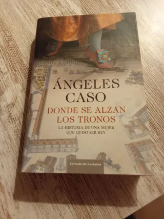 Donde se alzan los tronos