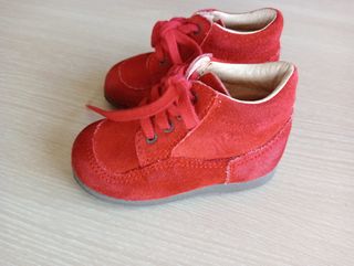 Scarponcini rossi n. 20