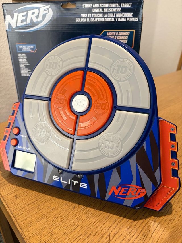 Diana electrónica Nerf Strike and Score